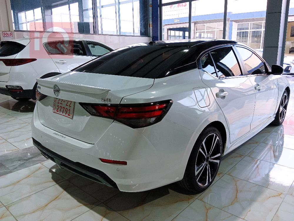 نیسان سێنترا